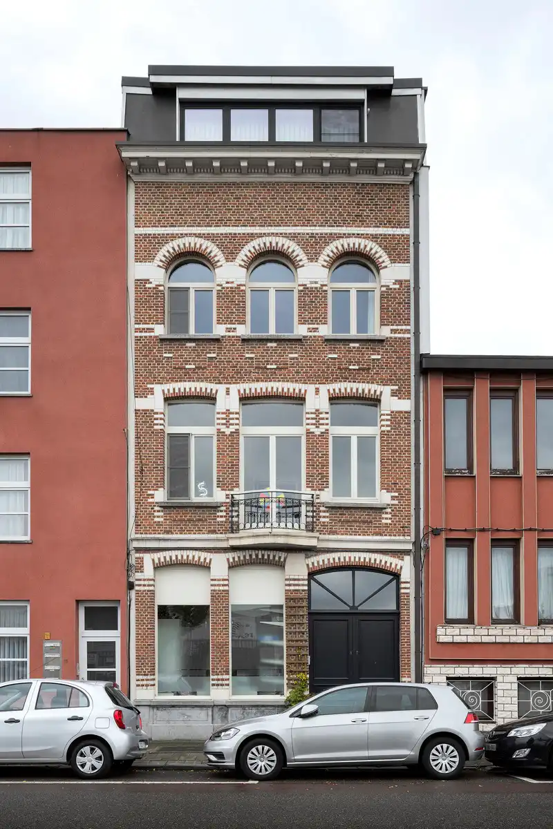 Karaktervolle herenwoning met tuin, koetshuis en veel ruimte foto 22