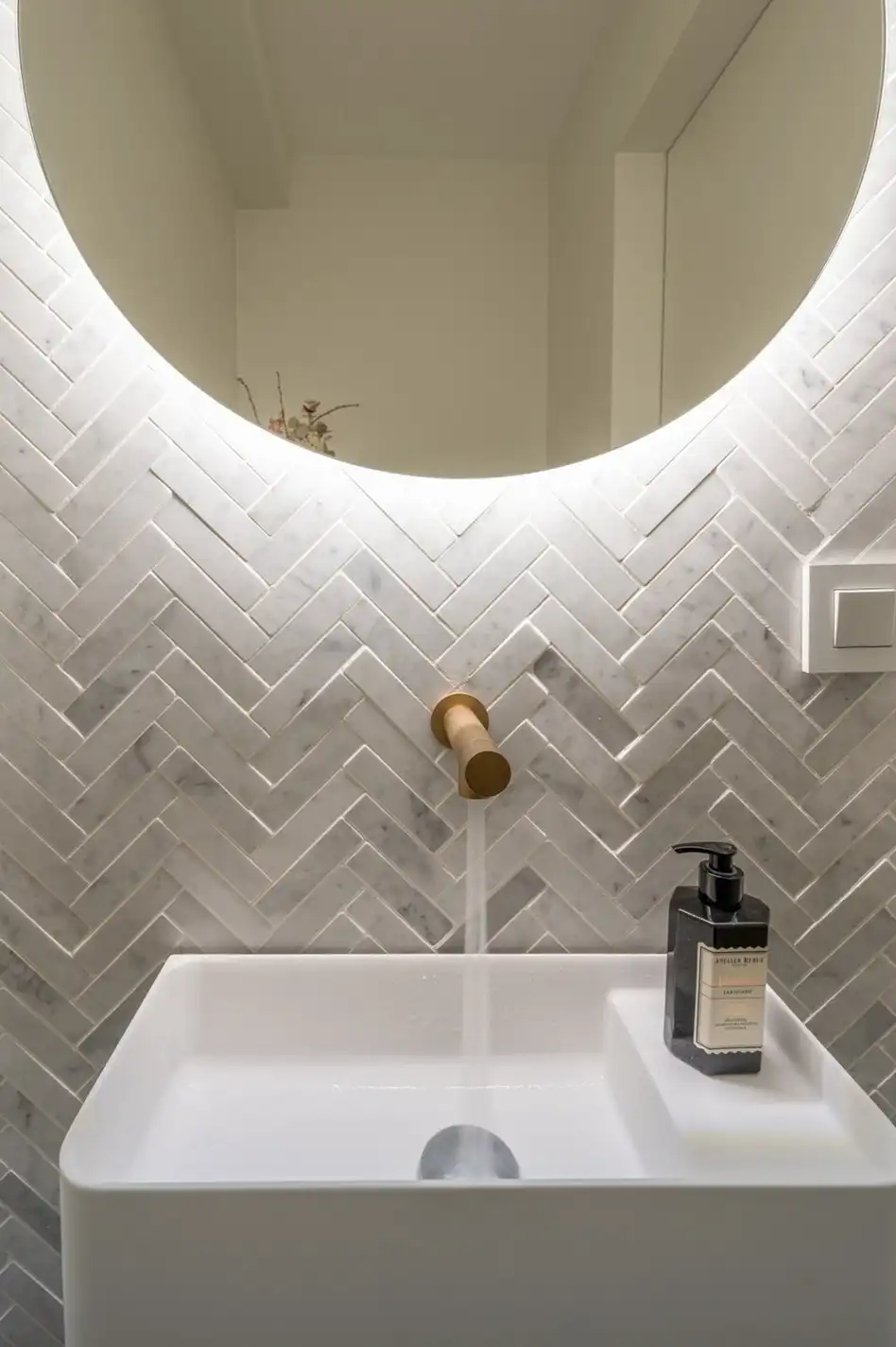 Stijlvol en volledig gerenoveerd appartement op wandelafstand van zee en het commerciële centrum. foto 32