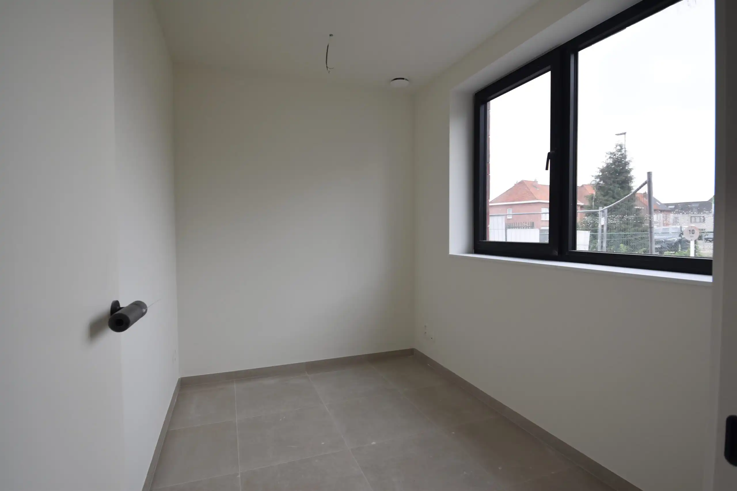 Energiezuinige nieuwbouwwoning met tuin in een aangename buurt foto 9