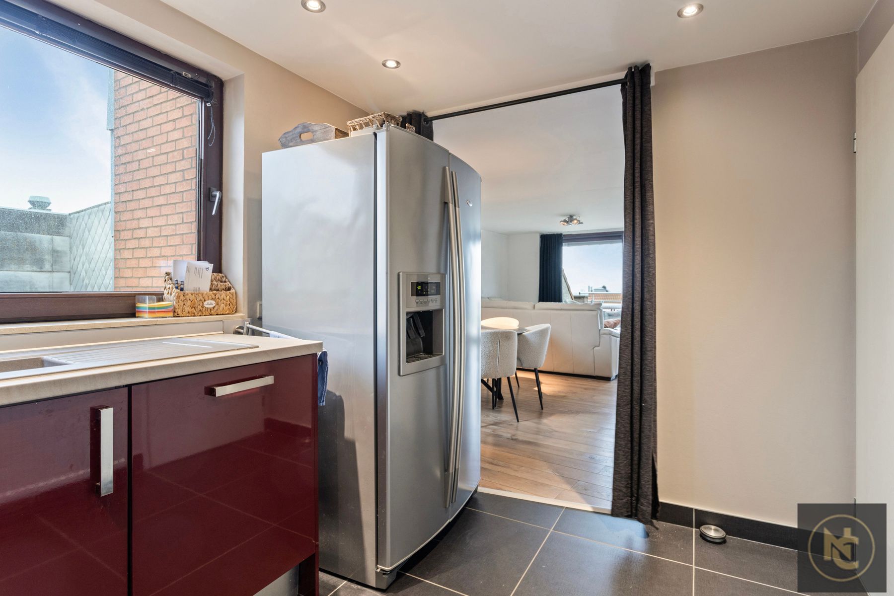 Stijlvol dakappartement met 1 slaapkamer en autostaanplaats foto 9