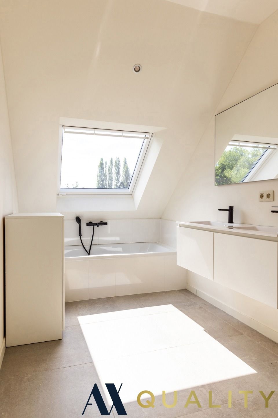 Recente energiezuinige HOB met groenzicht foto 10