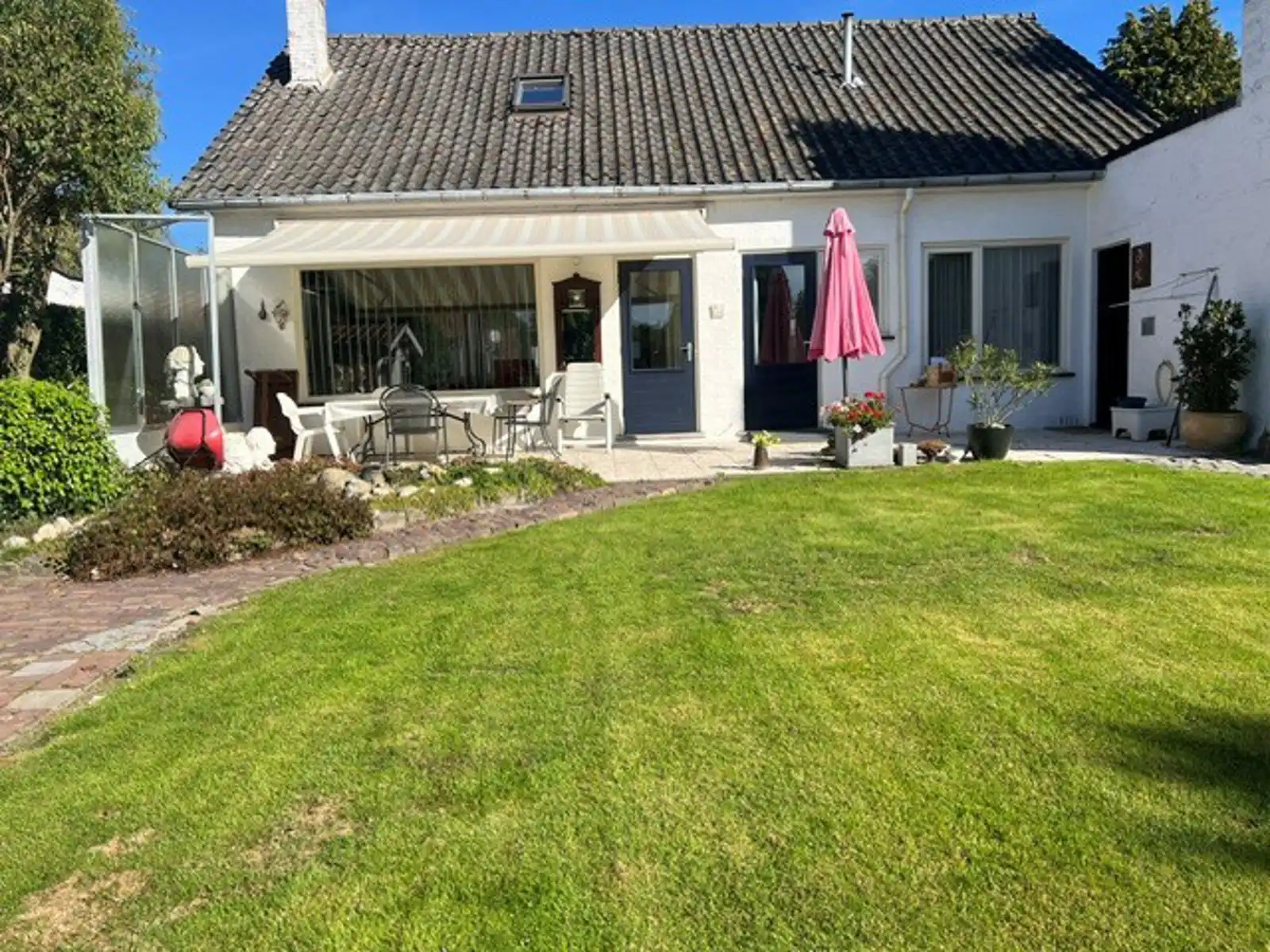 CHARMANTE WONING IN EEN GROENE OASE foto 19