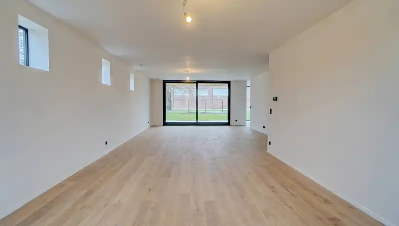 Ruime luxe nieuwbouwvilla van 368m² op 6 are 36 ca foto 5
