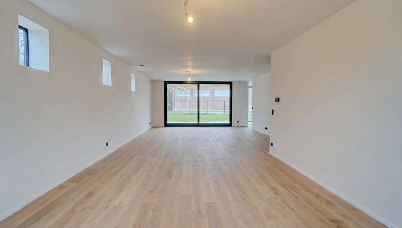 Ruime luxe nieuwbouwvilla van 368m² op 6 are 36 ca foto 5