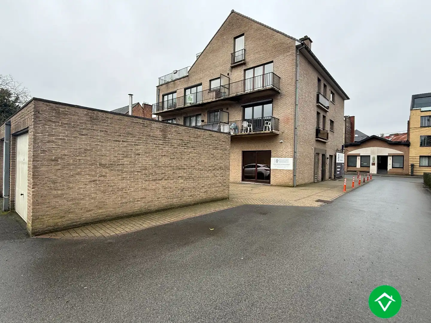 Ruim 2-slaapkamersappartement met garage in centrum Roeselare  foto 22