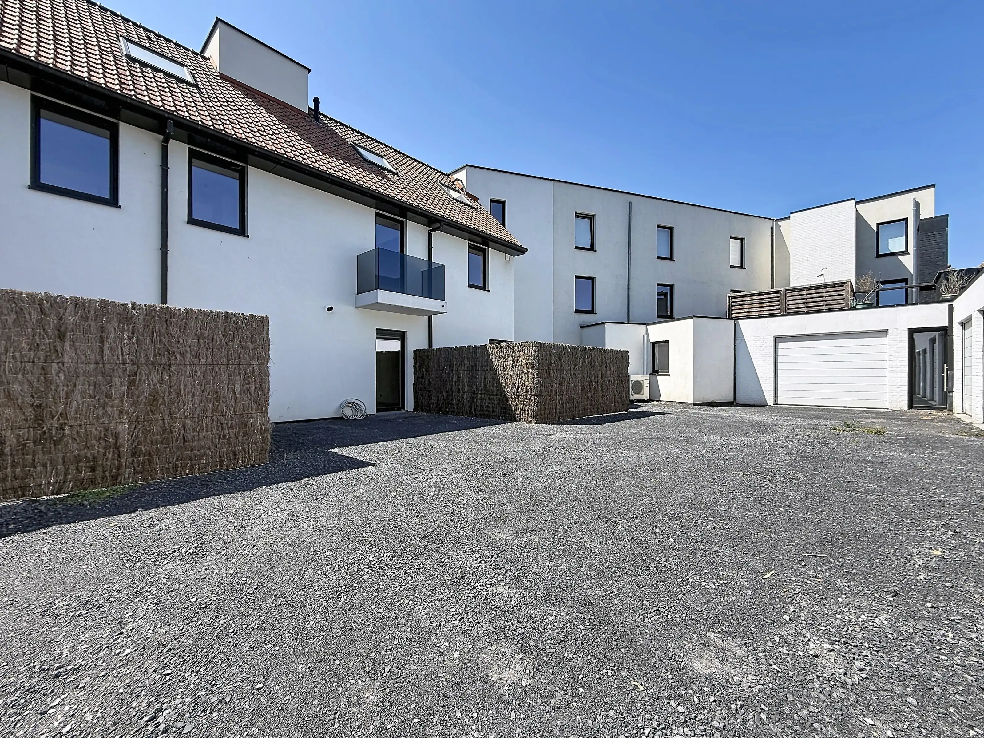 Stijlvol nieuwbouwappartement te koop in Spiere-Helkijn met 2 slaapkamers en moderne voorzieningen! foto 14