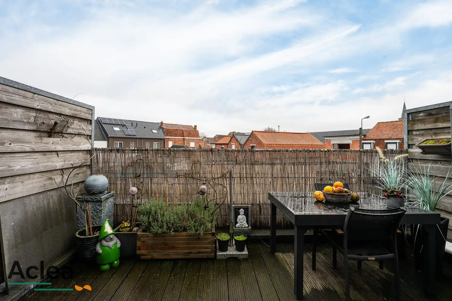 Smaakvol, ruim appartement met garage foto 14