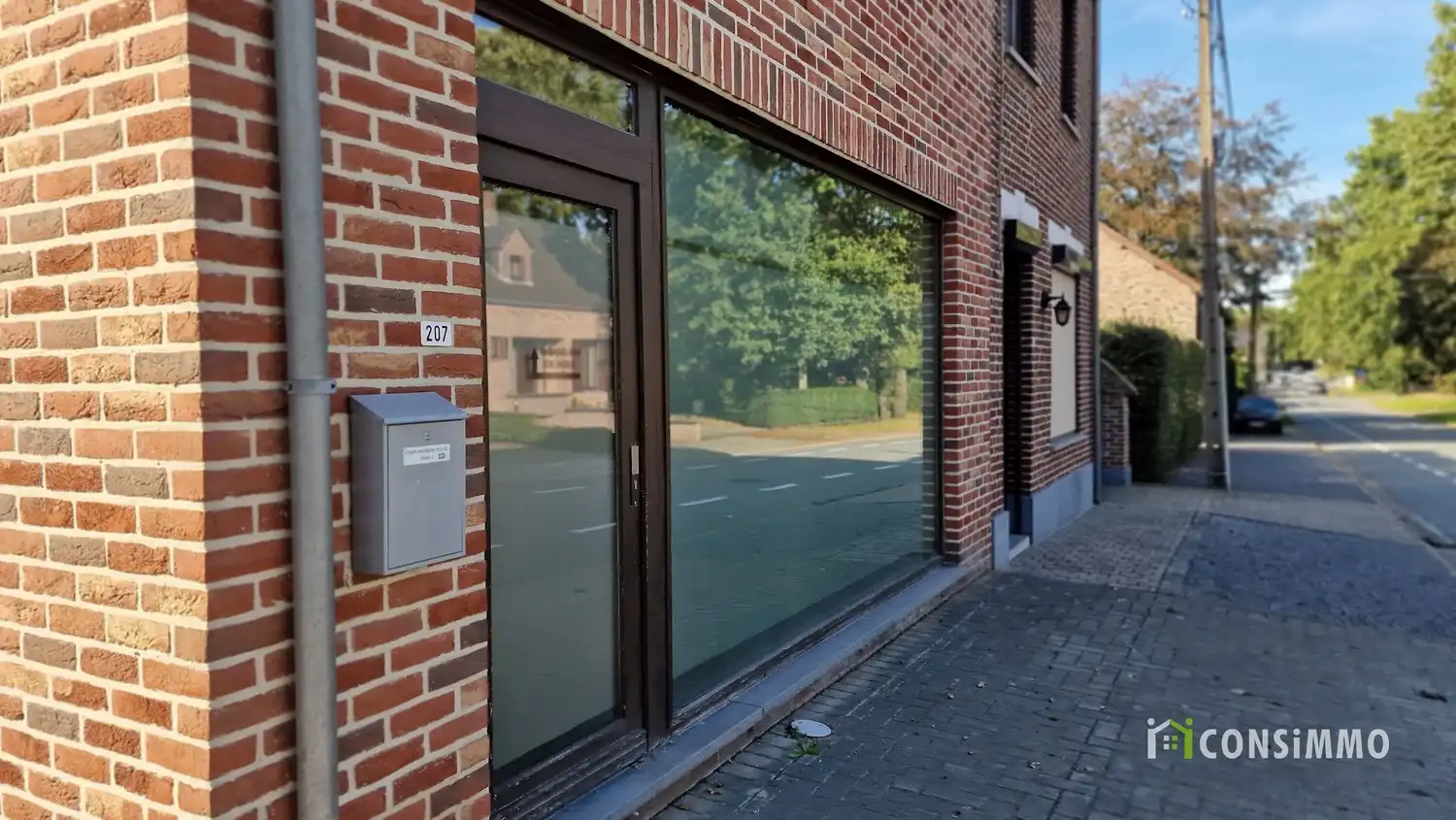 Handelsruimte met een topligging in Genk! foto 4