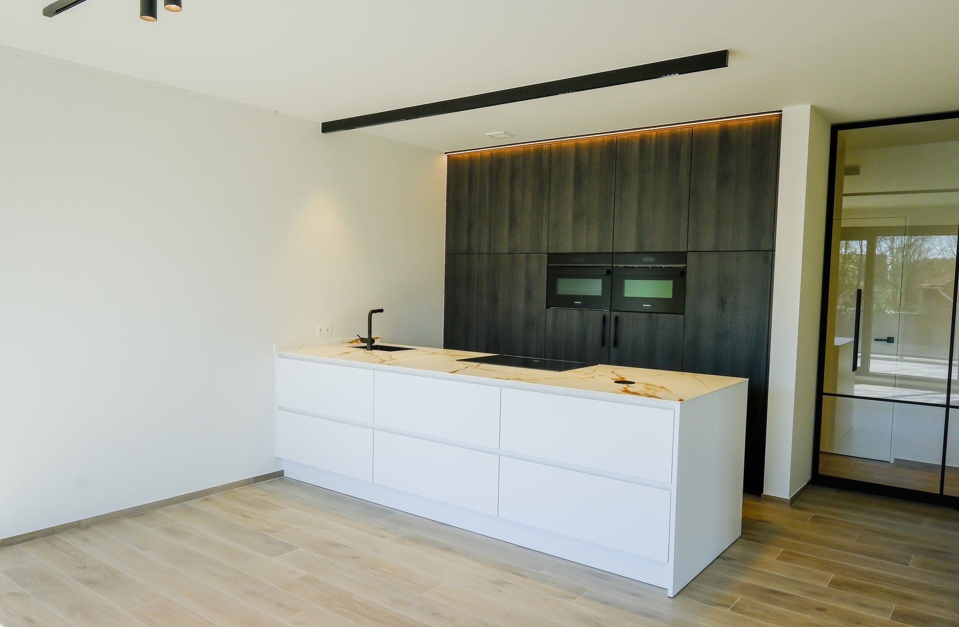 Luxueus appartement van 100 m² met ruim terras van 19 m² foto 4