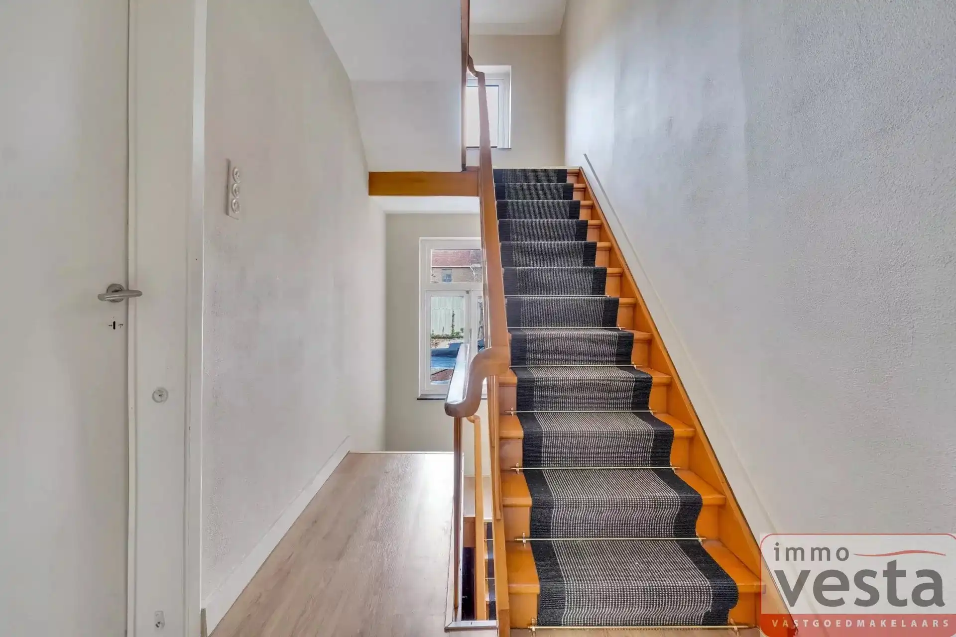 Degelijke eengezinswoning nabij centrum foto 17