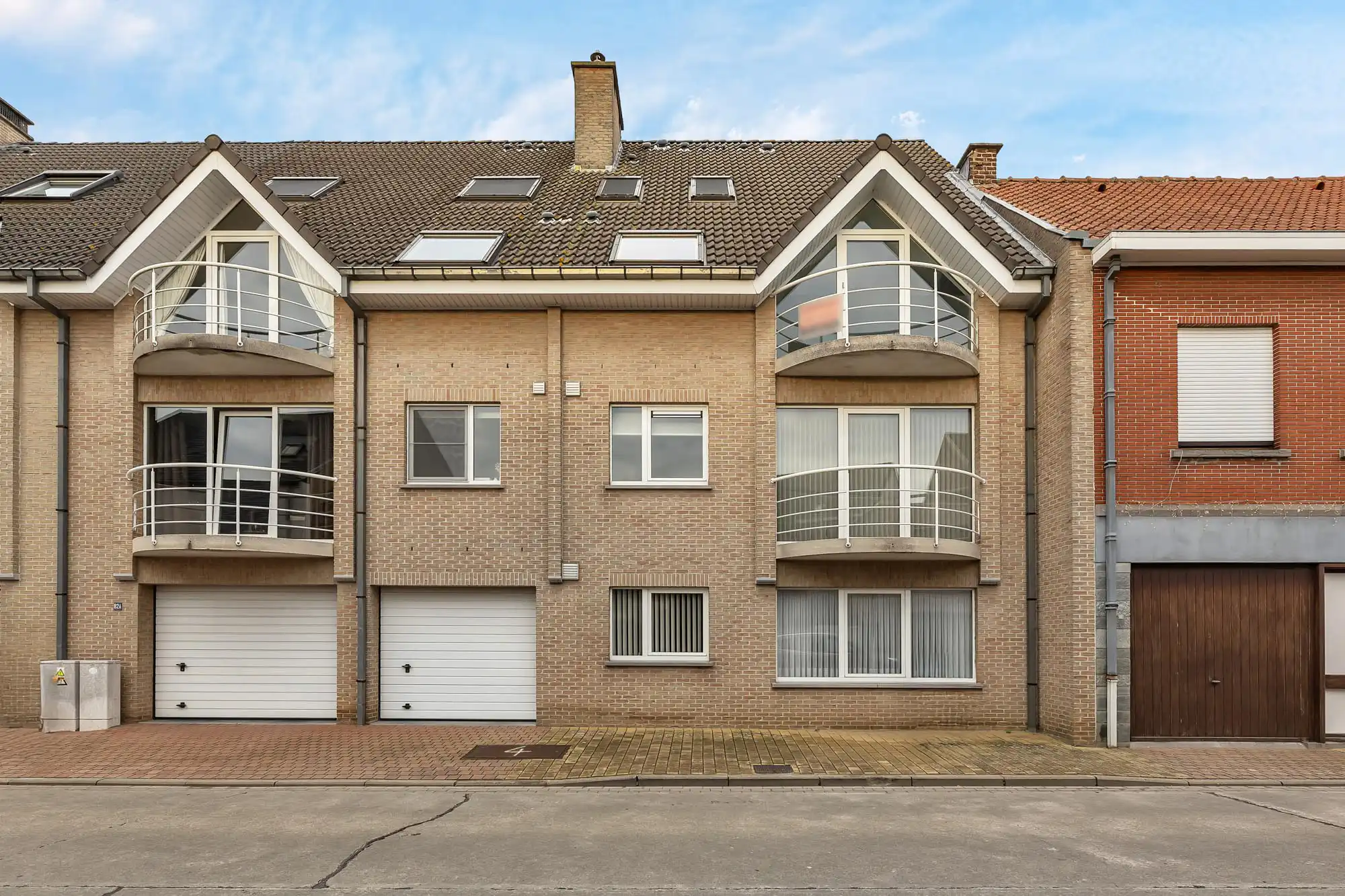 Instapklaar appartement met ruime garage foto 14