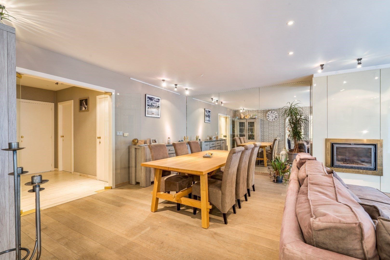 Groot en lichtrijk appartement (98 m²), 3 slpk, Torhout foto 2