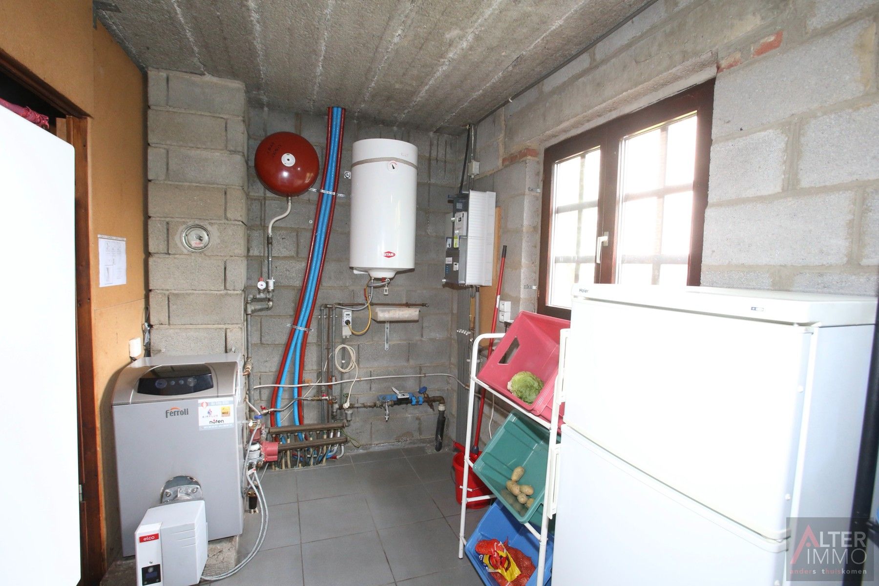 Instapklare woning met 4/5 slaapkamers op ca. 8 are! foto 30