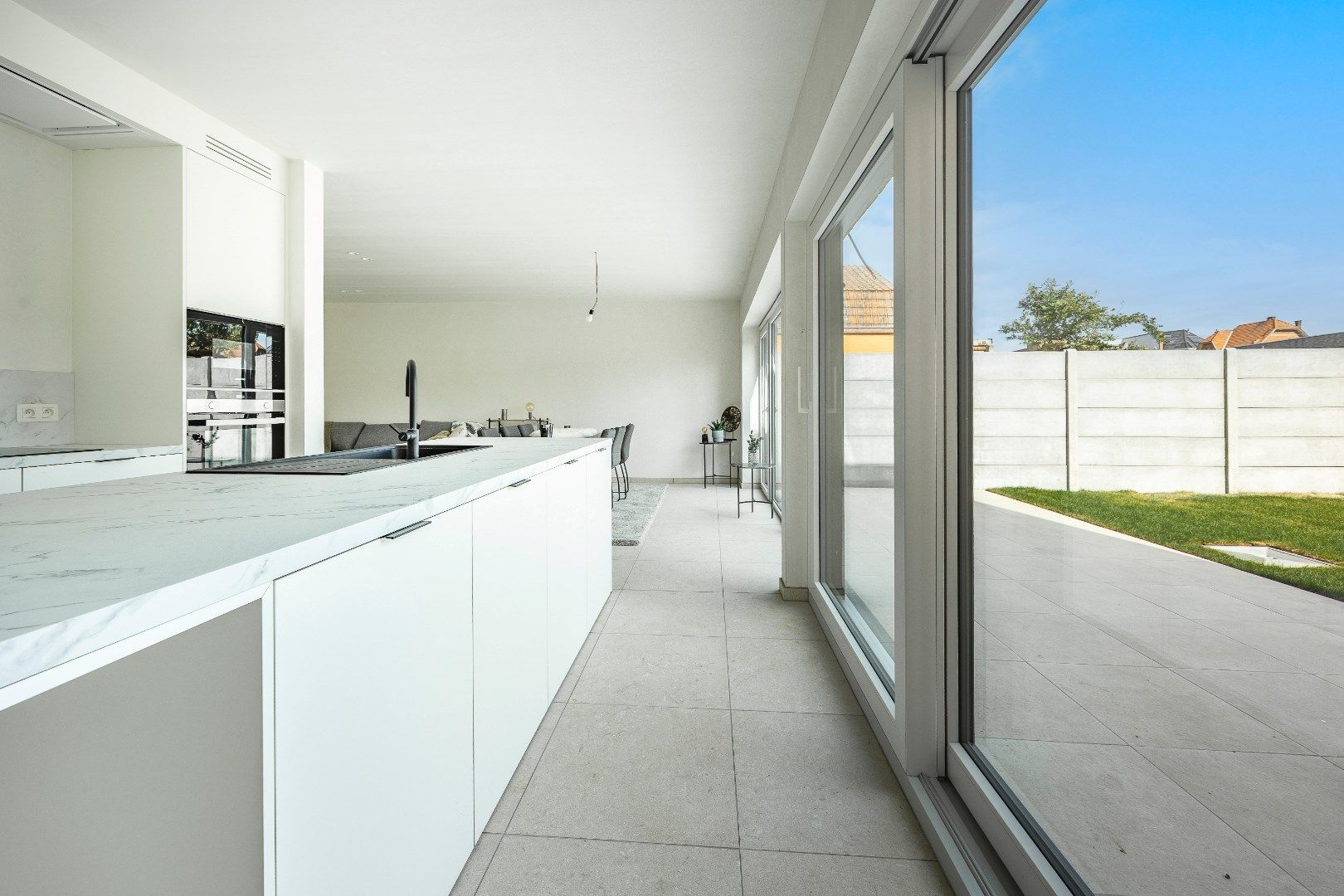 Nieuwbouwwoning met 4 slaapkamers, inpandige garage en tuin in Avelgem. foto 7
