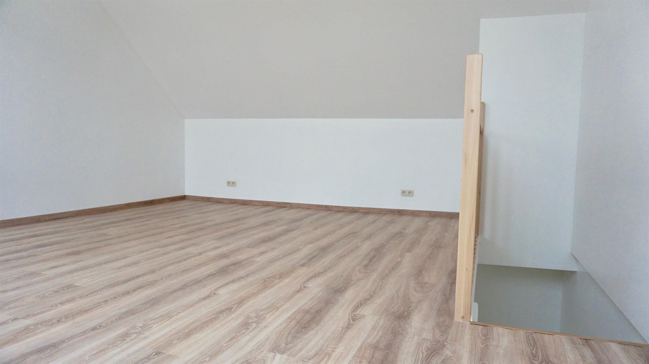 VOLLEDIG INSTAPKLARE WONING TE HUUR IN CENTRUM ASSE!  foto 14