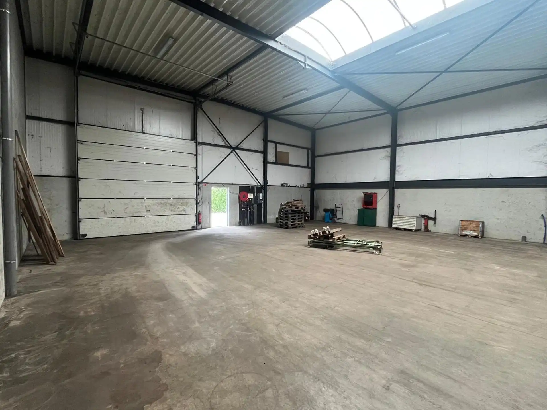 Ranst: Unit van 345m²  foto 3