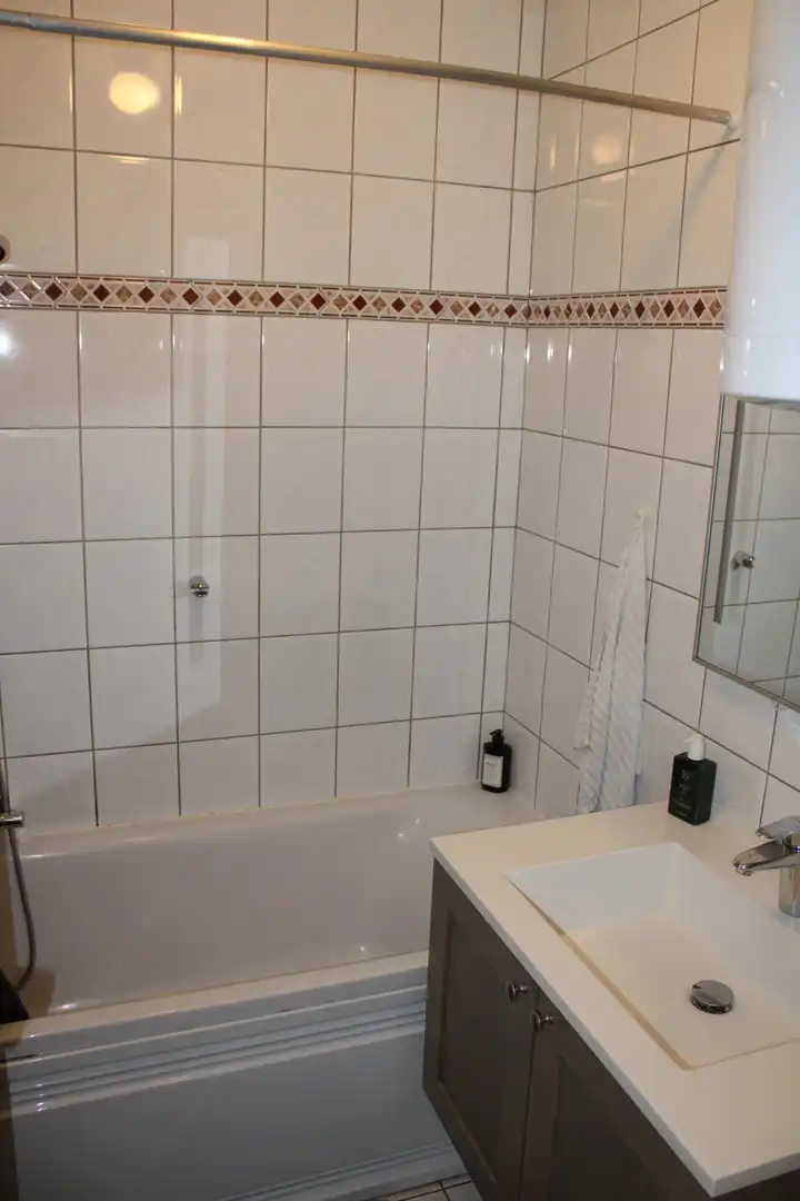 🌟 Te koop: ruim & volledig gerenoveerd appartement met 3 slaapkamers in Helchteren (121 m²) foto 11