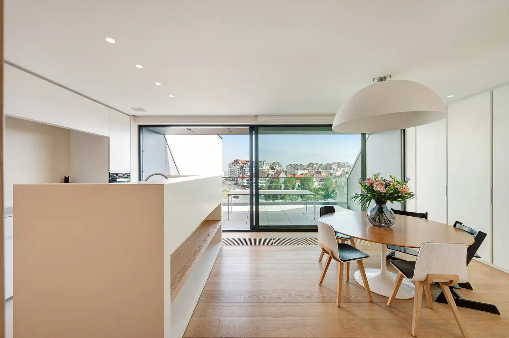 Luxueus appartement met frontaal zicht op het Zegemeer. foto 11