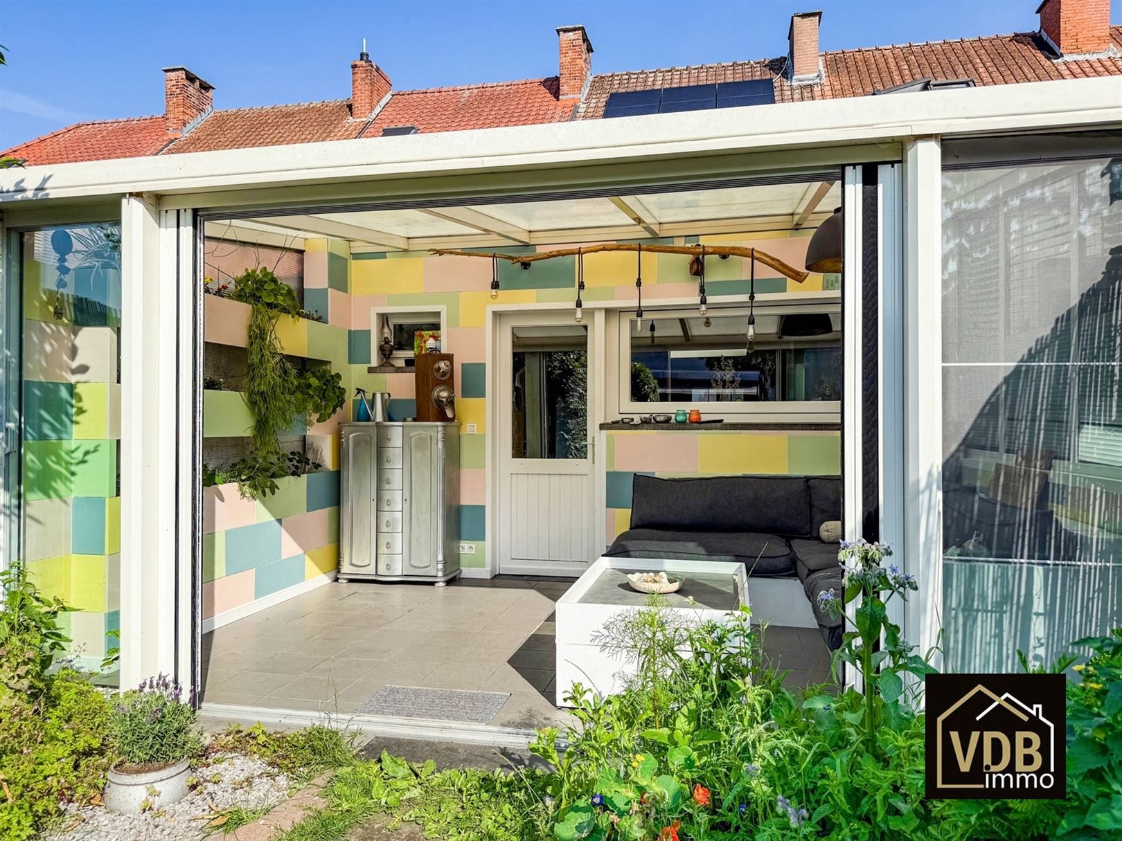 WONING - GB - MET 3 SLAAPKAMERS EN GARAGE foto 5