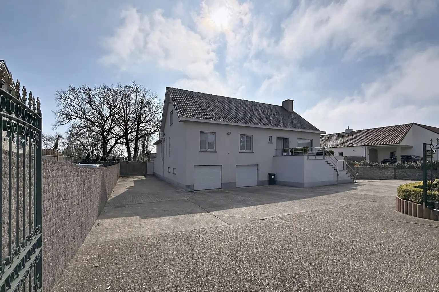 Statige villa gelegen in een rustige wijk in Oostduinkerke foto 2