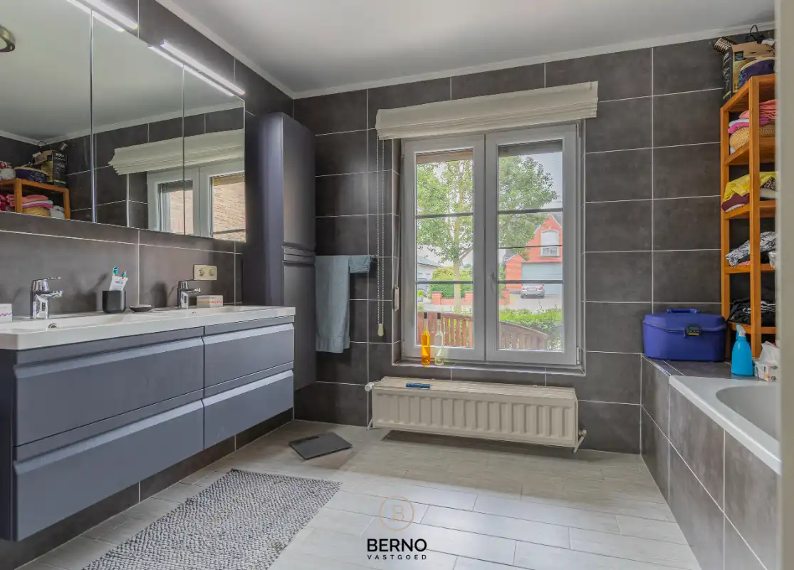 Gezellige laagbouwwoning met tal van mogelijkheden in het hart van Opstal foto 8