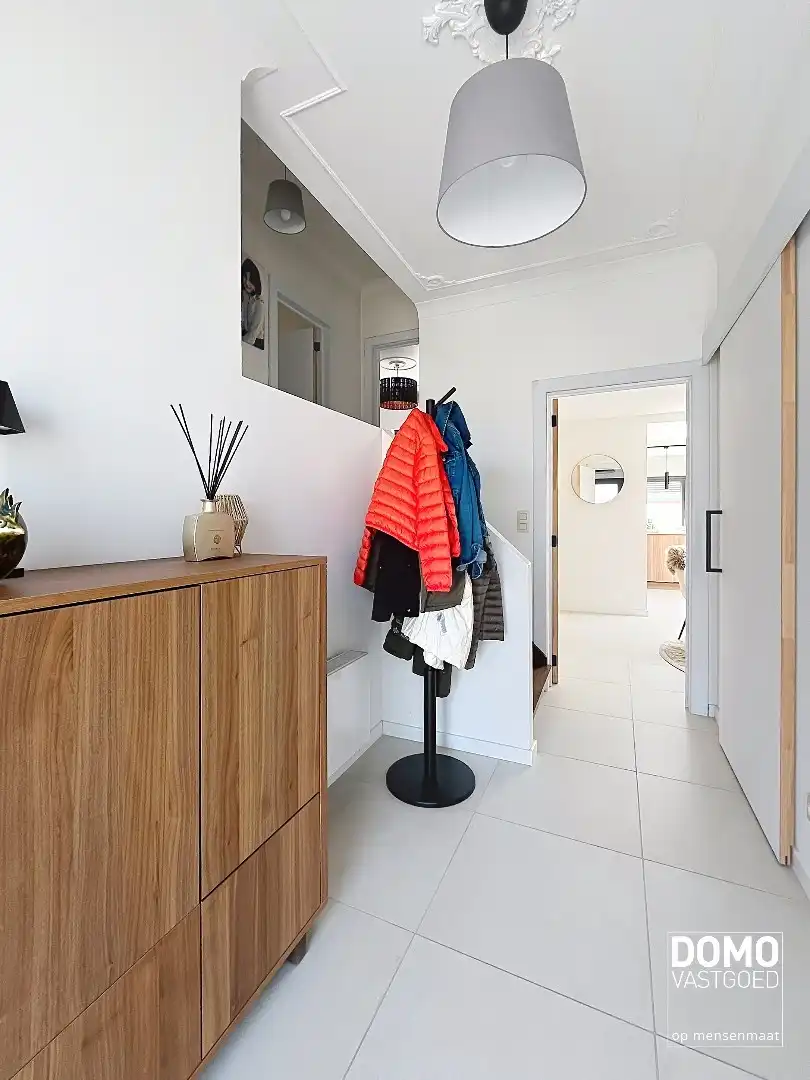 GERENOVEERDE WONING MET 3 SLAAPKAMERS, VOLLEDIGE KELDER EN PRACHTIGE TUIN TE HASSELT foto 6