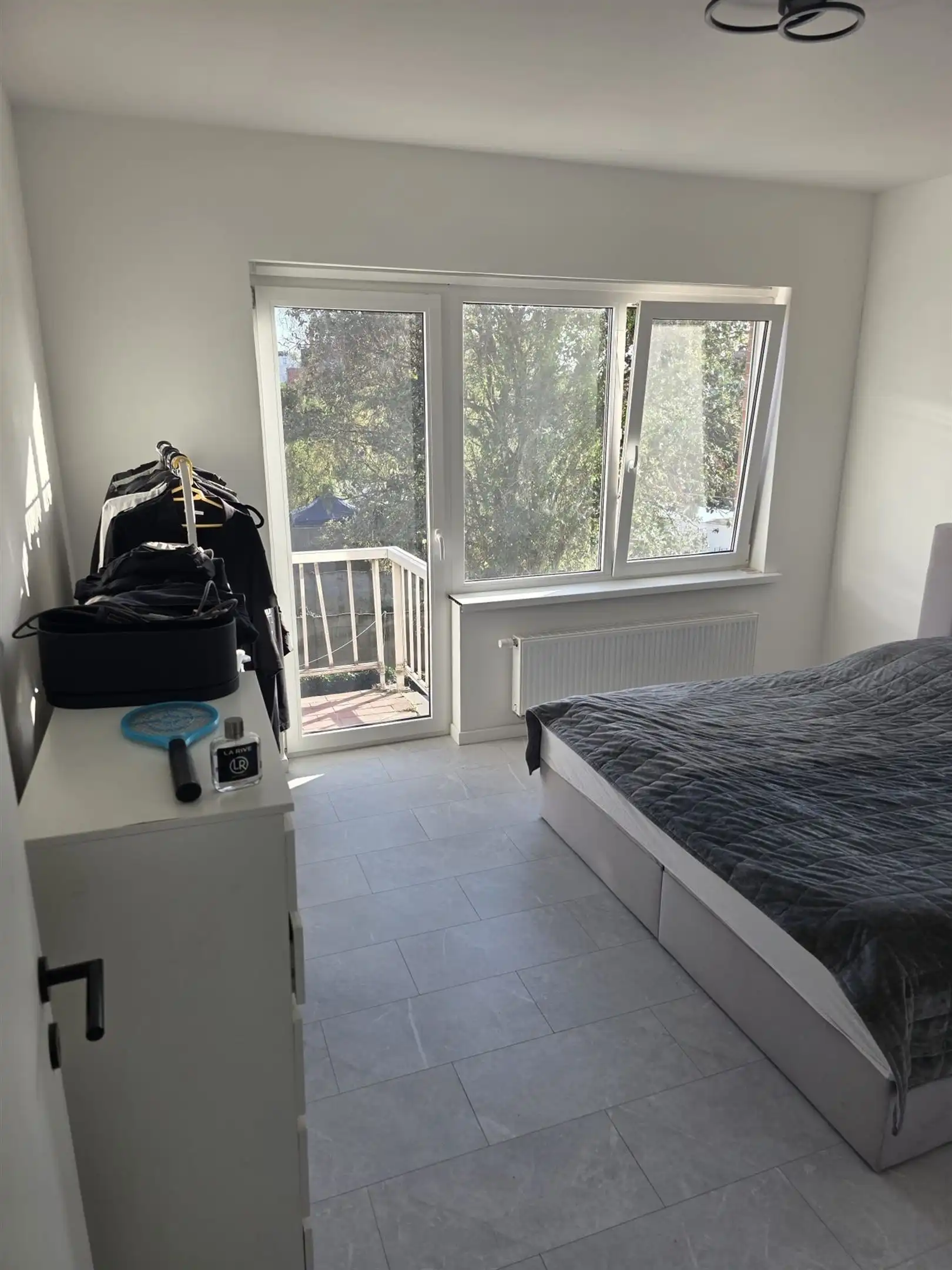 Lichtrijk appartement, centrum Wilrijk foto 10