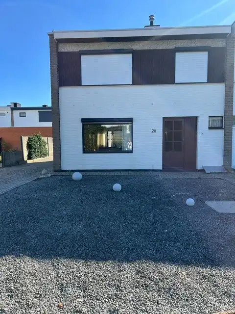 Charmant huis te koop aan de Rodenbachstraat in Hamont-Achel - Ideaal met 2 slaapkamers, bureau, kelder en garage voor uw comfort! foto 27