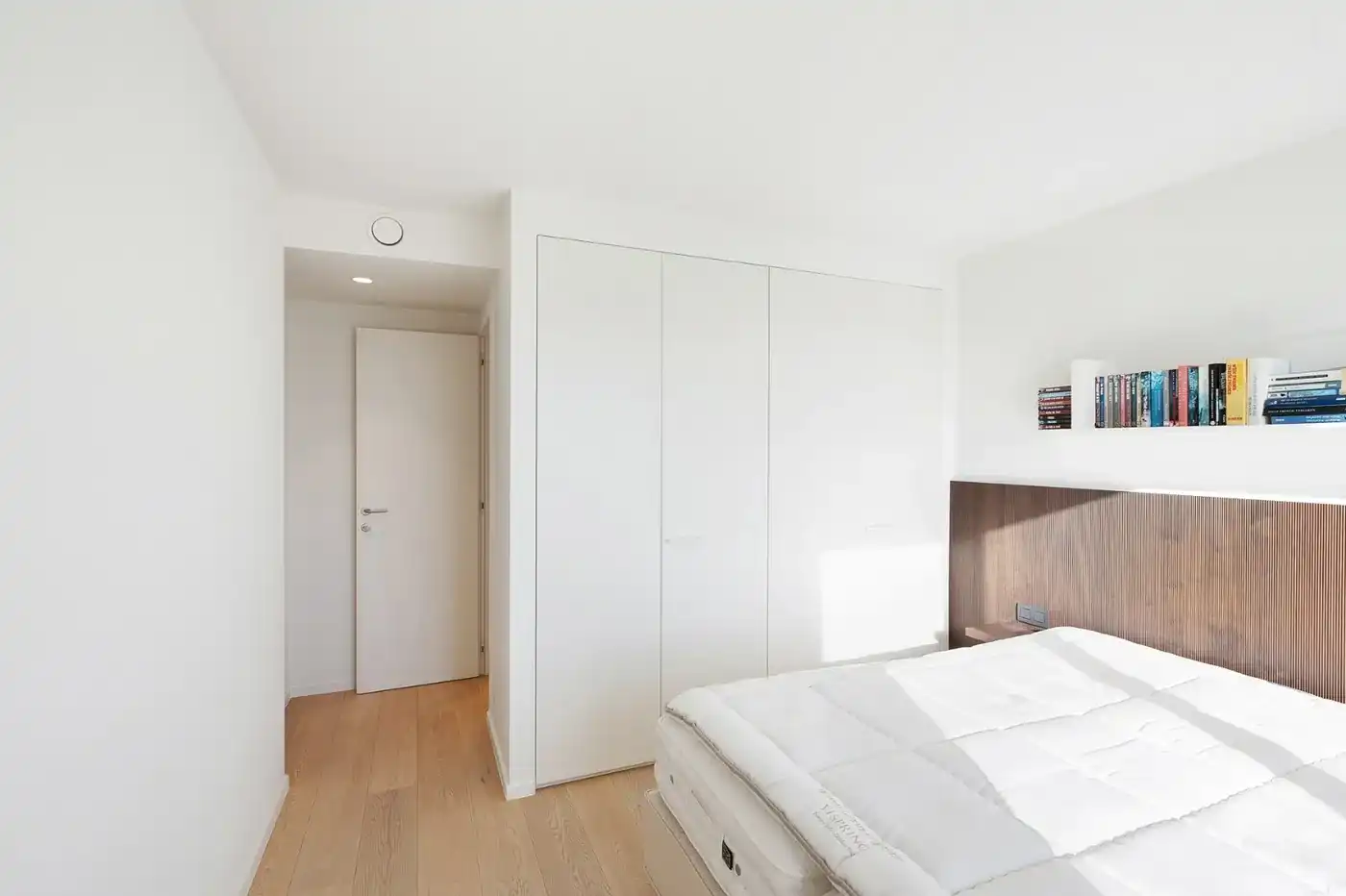 Ruim hoekappartement met zonneterrassen in de recente residentie Cap Horn foto 38