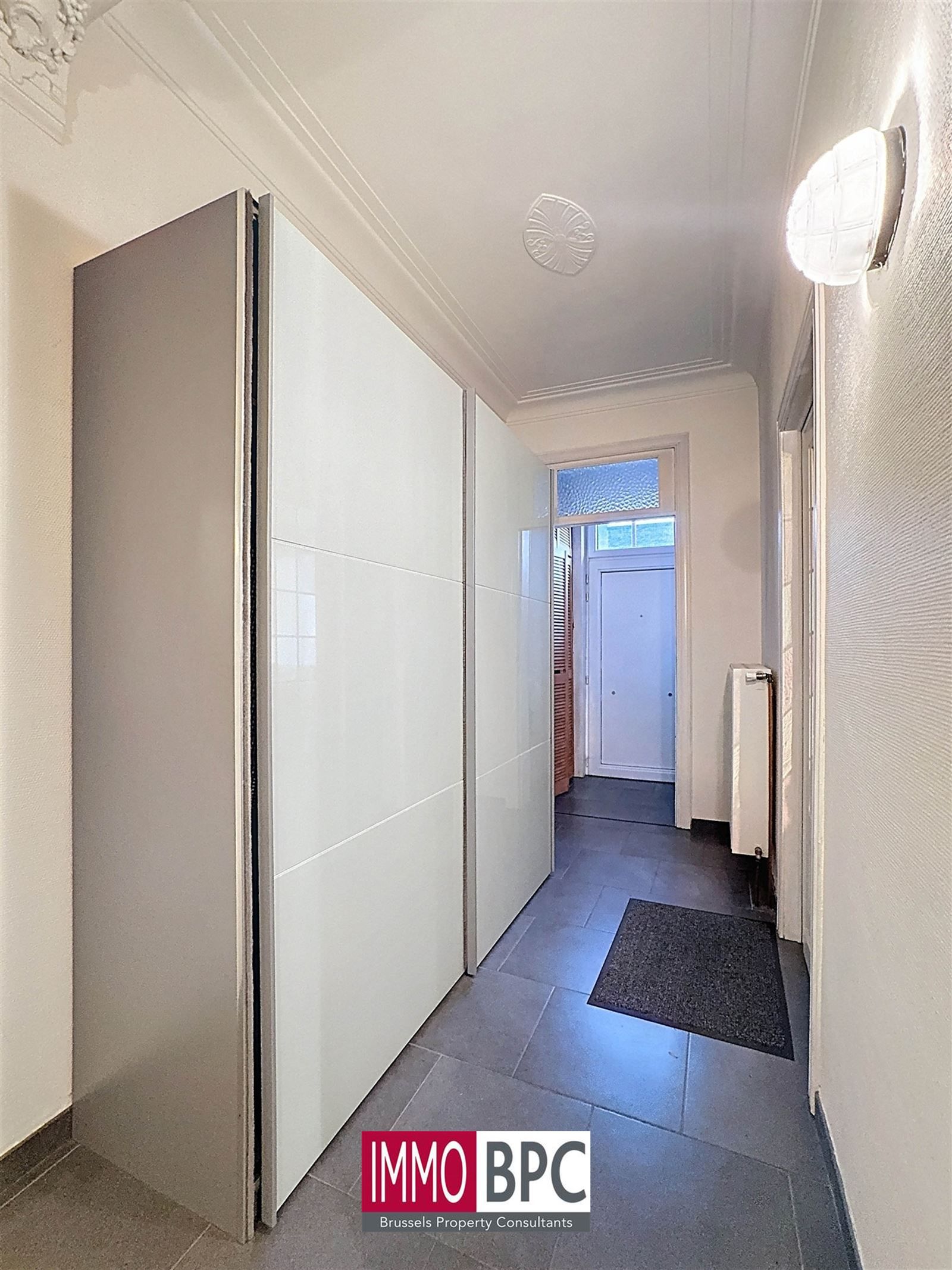 Karaktervol woning met 5 slaapkamers , tuin en garage  foto 21