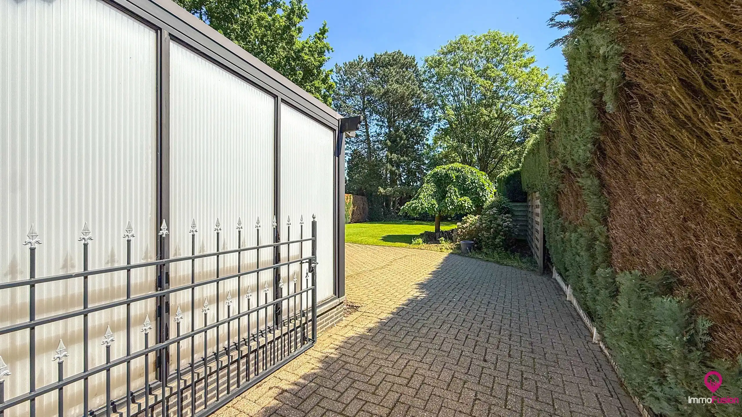 Rustig gelegen gezinswoning met 3 slpks en ruim perceel! foto 37
