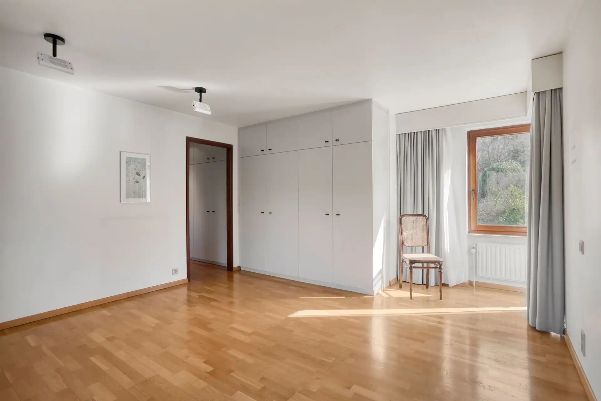 Prachtige en ruime villa in Arboretum wijk foto 22