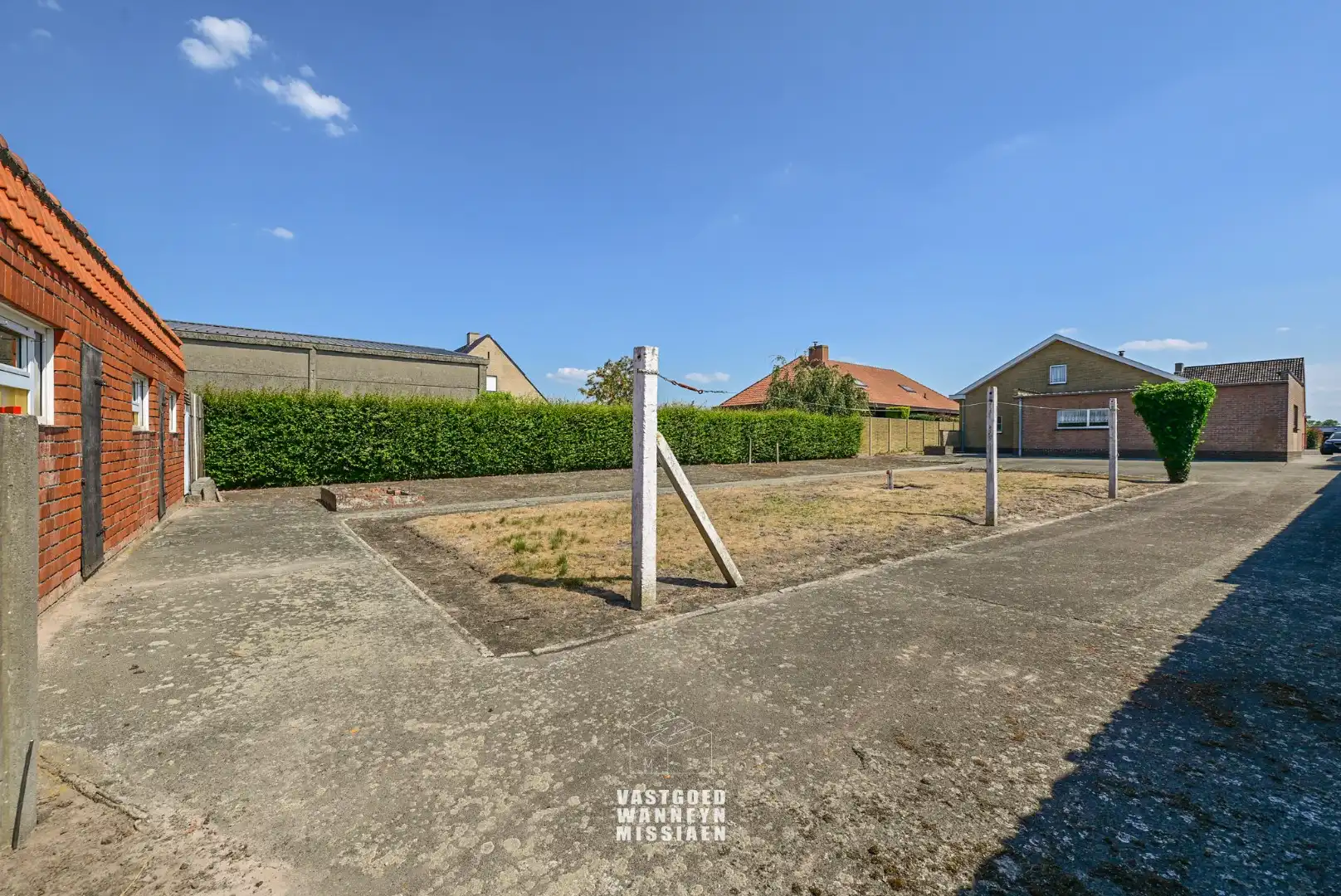 Te renoveren gelijkvloerse woning met  3slpk, garage, tuin op 1290m2 foto 27