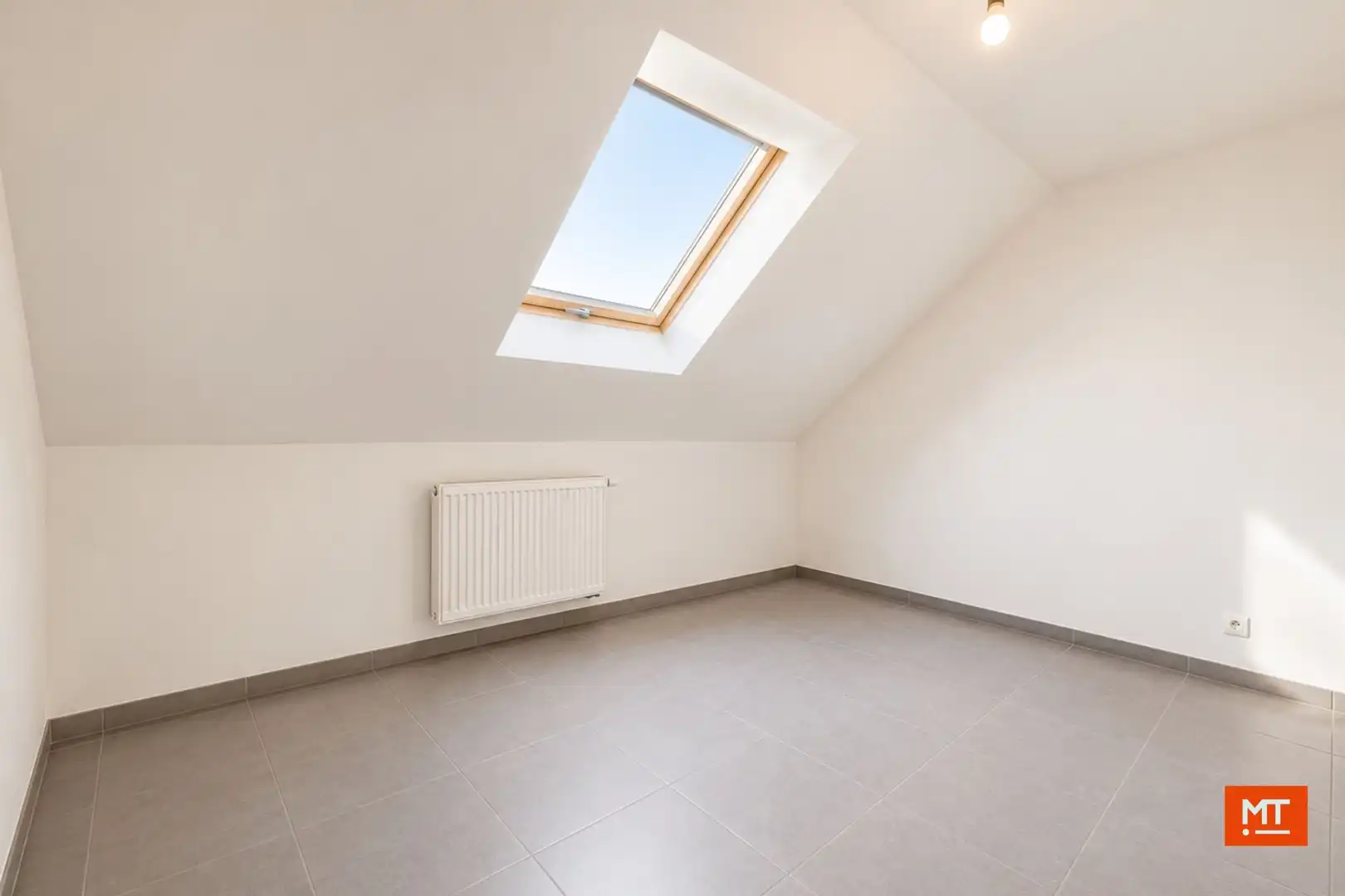 Woning te huur met 3 slaapkamers, tuin en garage te Heule foto 7