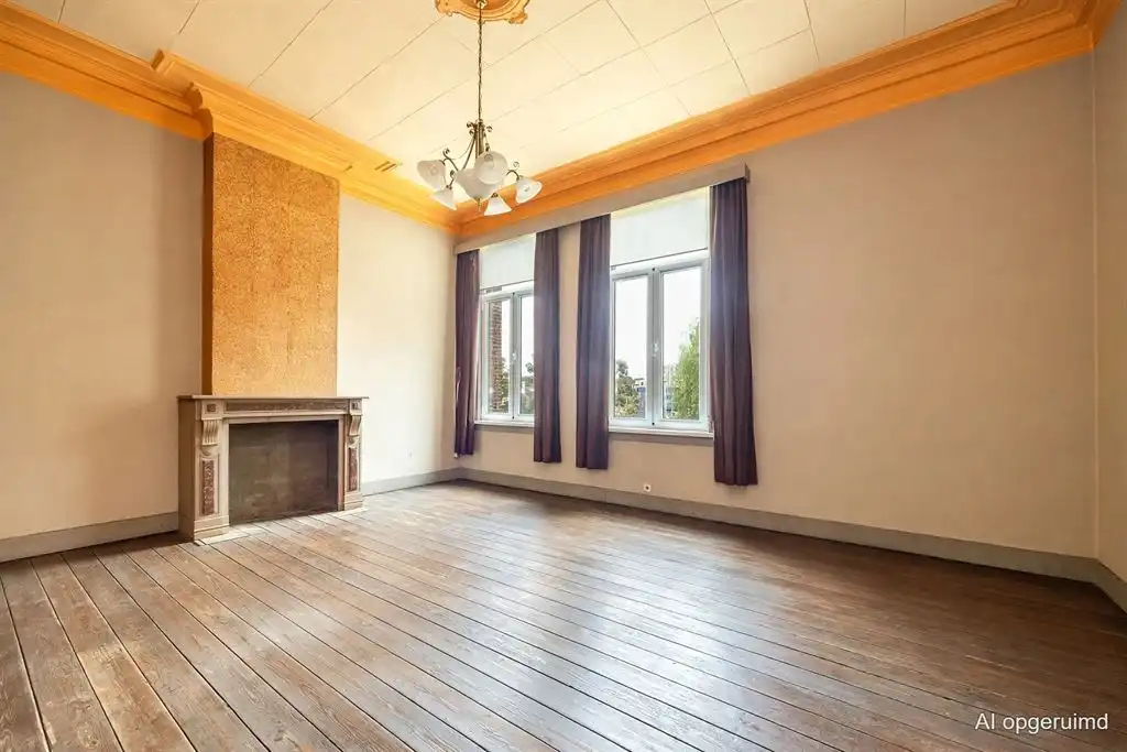 Unieke neogotische pastoriewoningl van ca. 412 m² met kapel foto 18