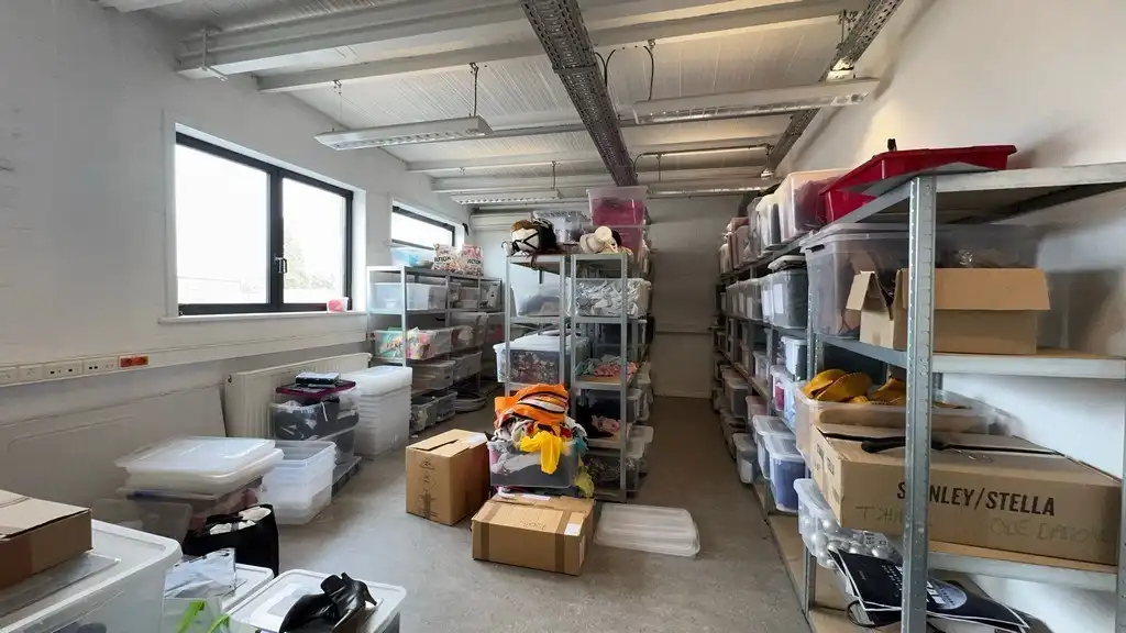 Budgetvriendelijk kantoor te huur vlakbij R4 in Laarne foto 8
