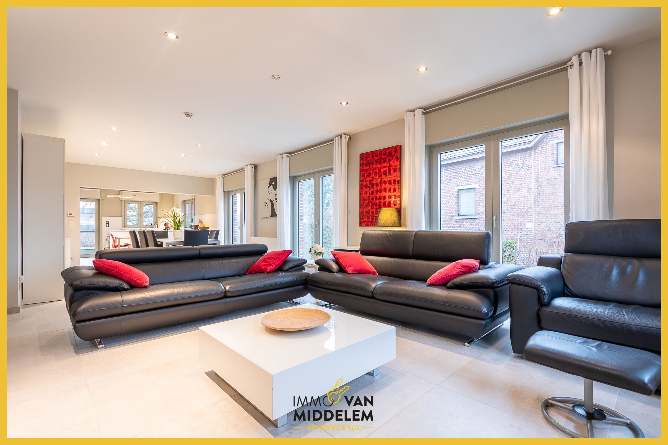 INSTAPKLARE (KANGOEROE)WONING MET 5 SLPK, BIJGEBOUW & TUIN foto 4