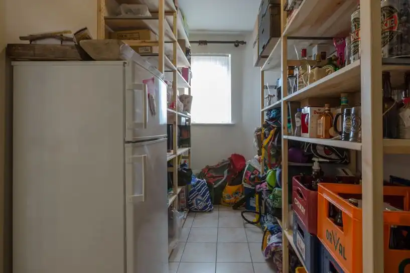 ZEER RUIM APPARTEMENT MET GARAGE, CENTRUM DIEST! foto 14