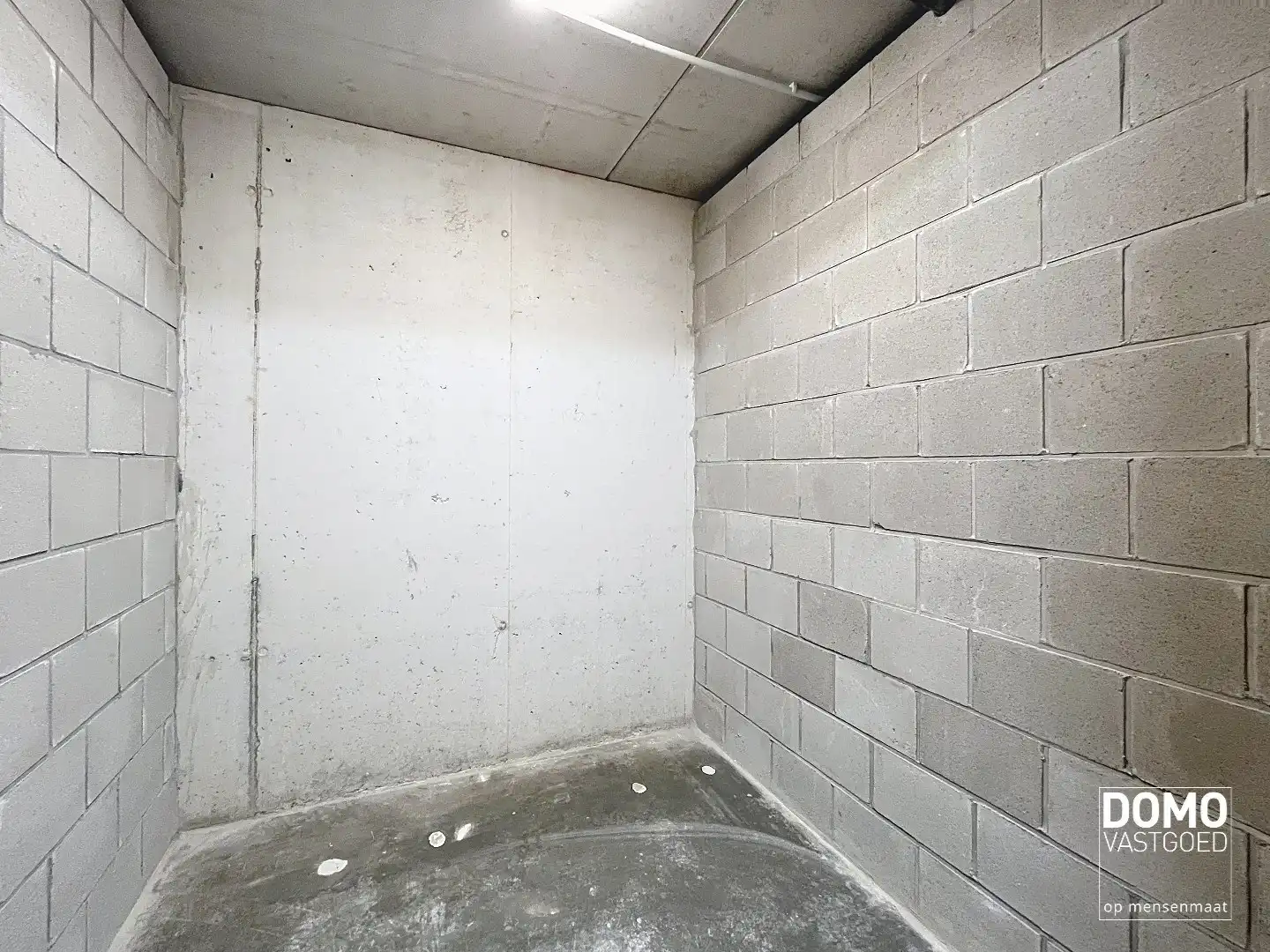 VOLLEDIG AFGEWERKT NIEUWBOUWAPPARTEMENT MET 2 SLAAPKAMERS, TERRAS, ONDERGRONDSE AUTOSTANDPLAATS EN KELDERBERGING IN RESIDENTIE "DE KWINT" TE ZONHOVEN  foto 15