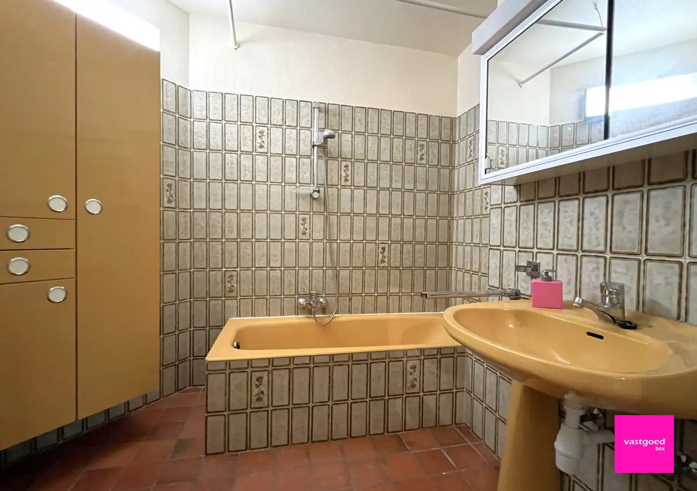 Lichtrijk hoekappartement met 2 slaapkamers en terras, hart van Oostende foto 14