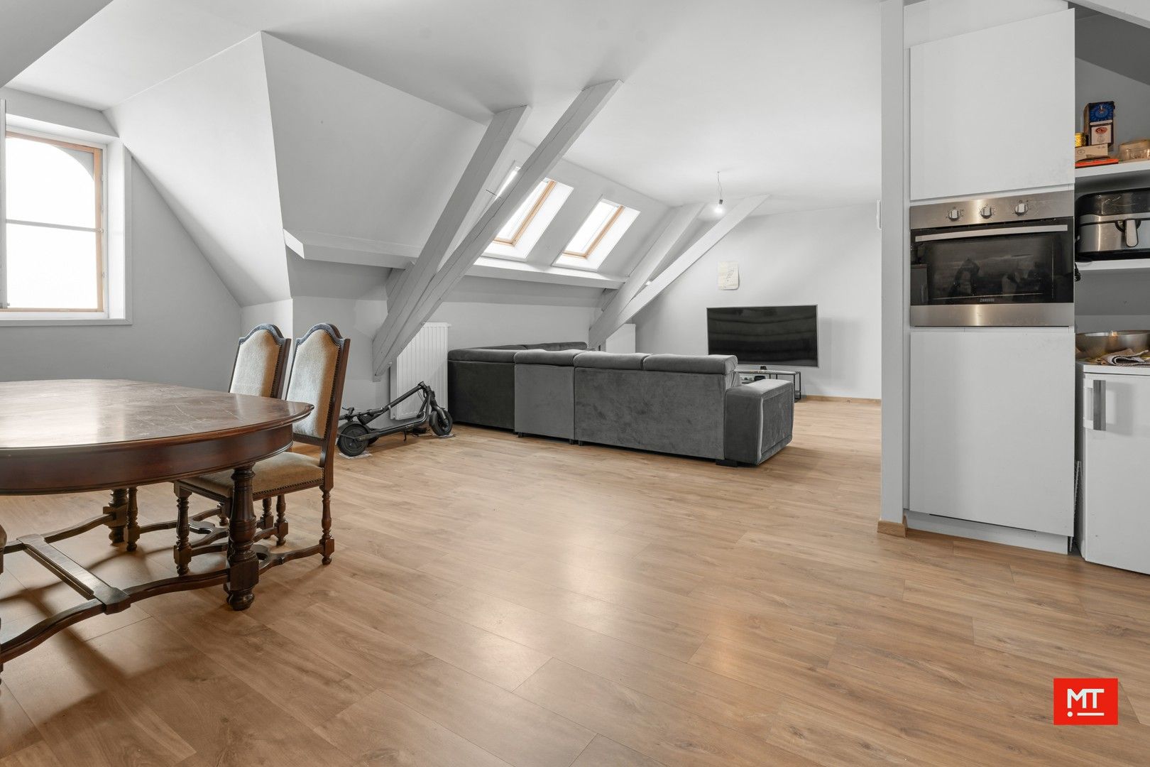 Opbrengsteigendom bestaande uit handelsruimte en 2 appartementen in centrum Beselare foto 23