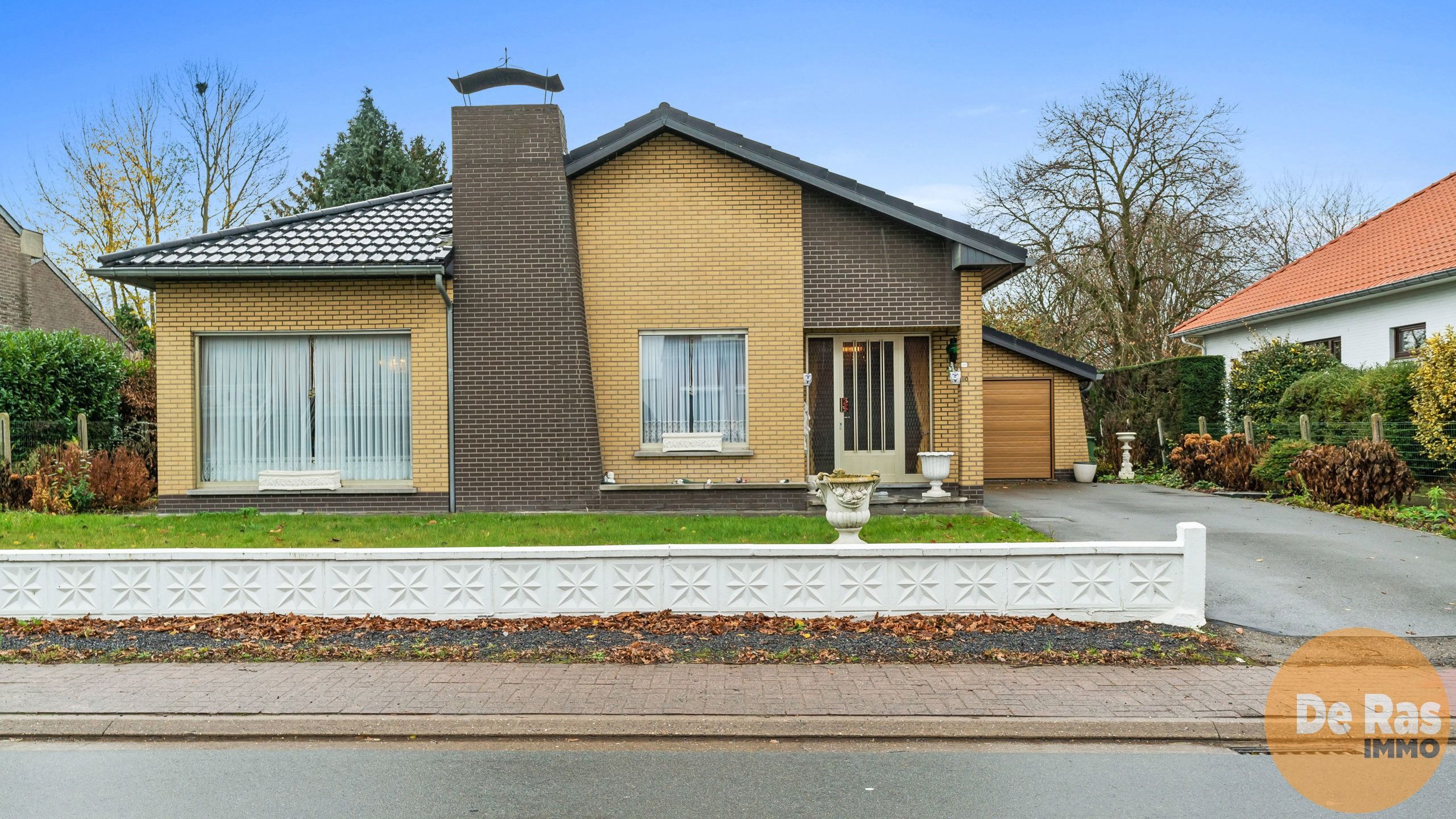 Hoofdfoto van de publicatie: SINT-TRUIDEN - Op te frissen eengezinswoning