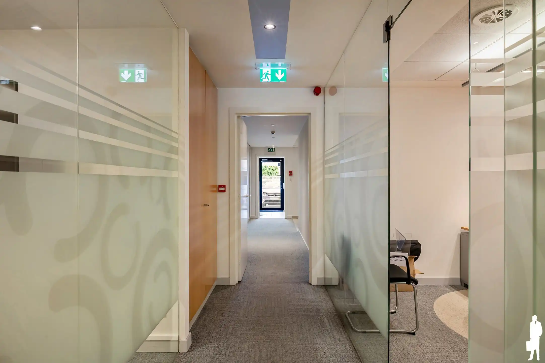 Instapklare handelsruimte van ca. 369 m² op een absolute toplocatie.  foto 13