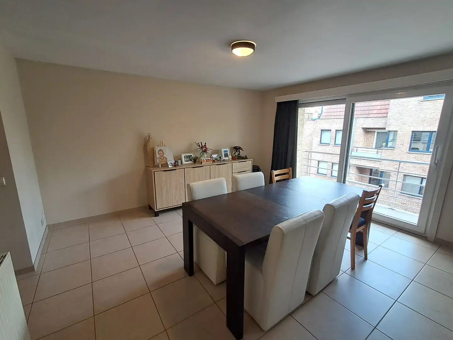 Ruim appartement (98m²), zeer centraal gelegen! foto 3