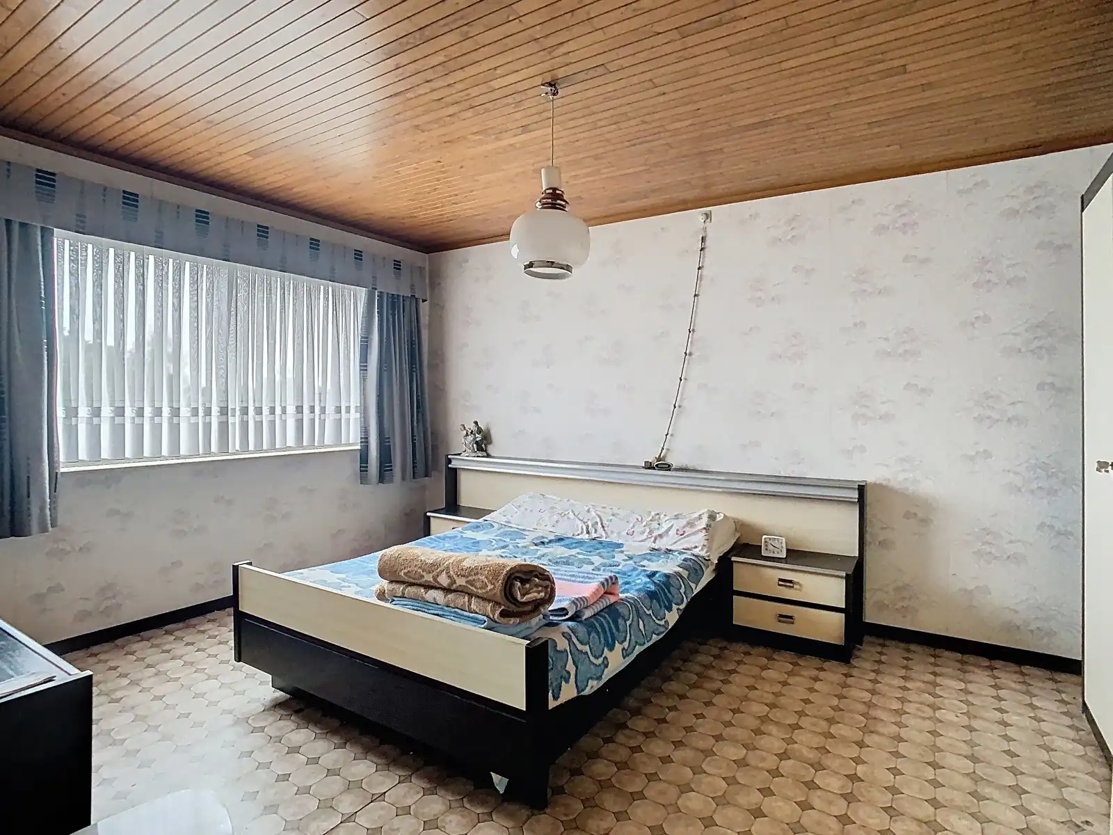 Ruime Woning met 3 SLPK, Tuin én Garage! foto 16