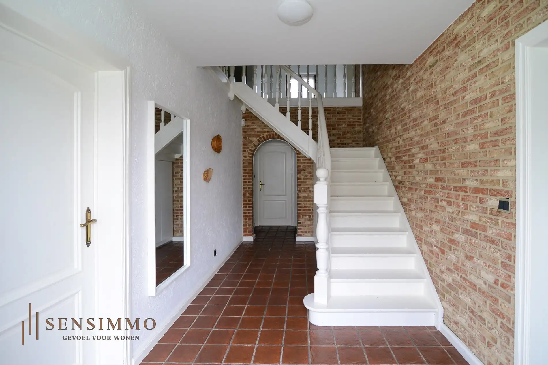 Ruime en energiezuinige woning met 4 slaapkamers op mooi perceel van 8a foto 7