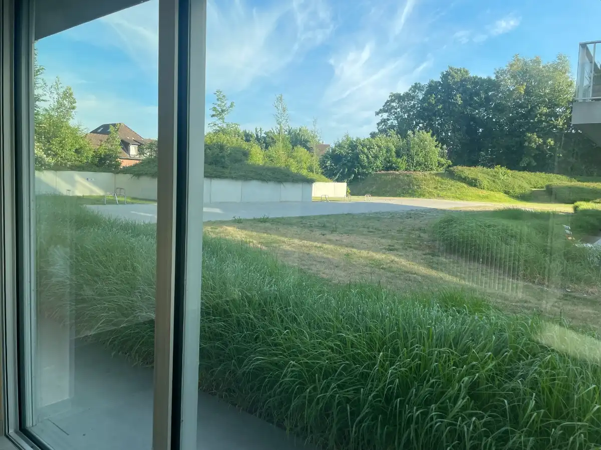 Twee-slaapkamer GELIJKVLOERS nieuwbouw hoekappartement + terras foto 6