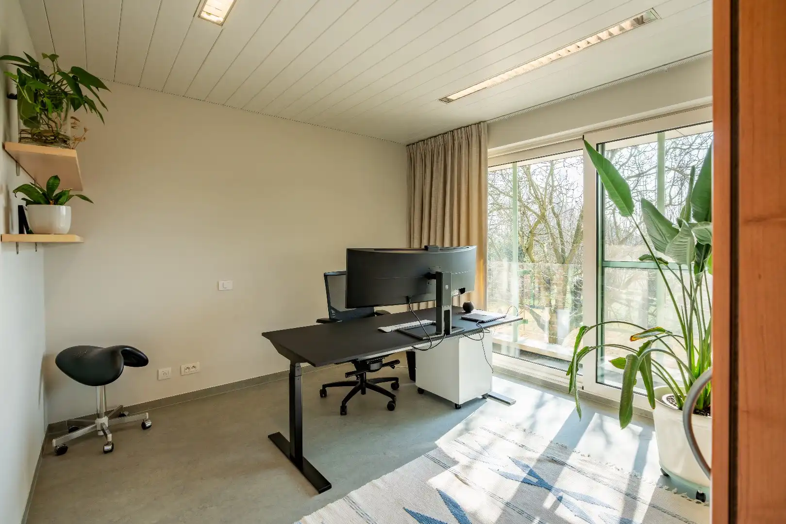 Riante villa met binnenzwembad op een uitzonderlijk domein van 6.426 m² foto 13