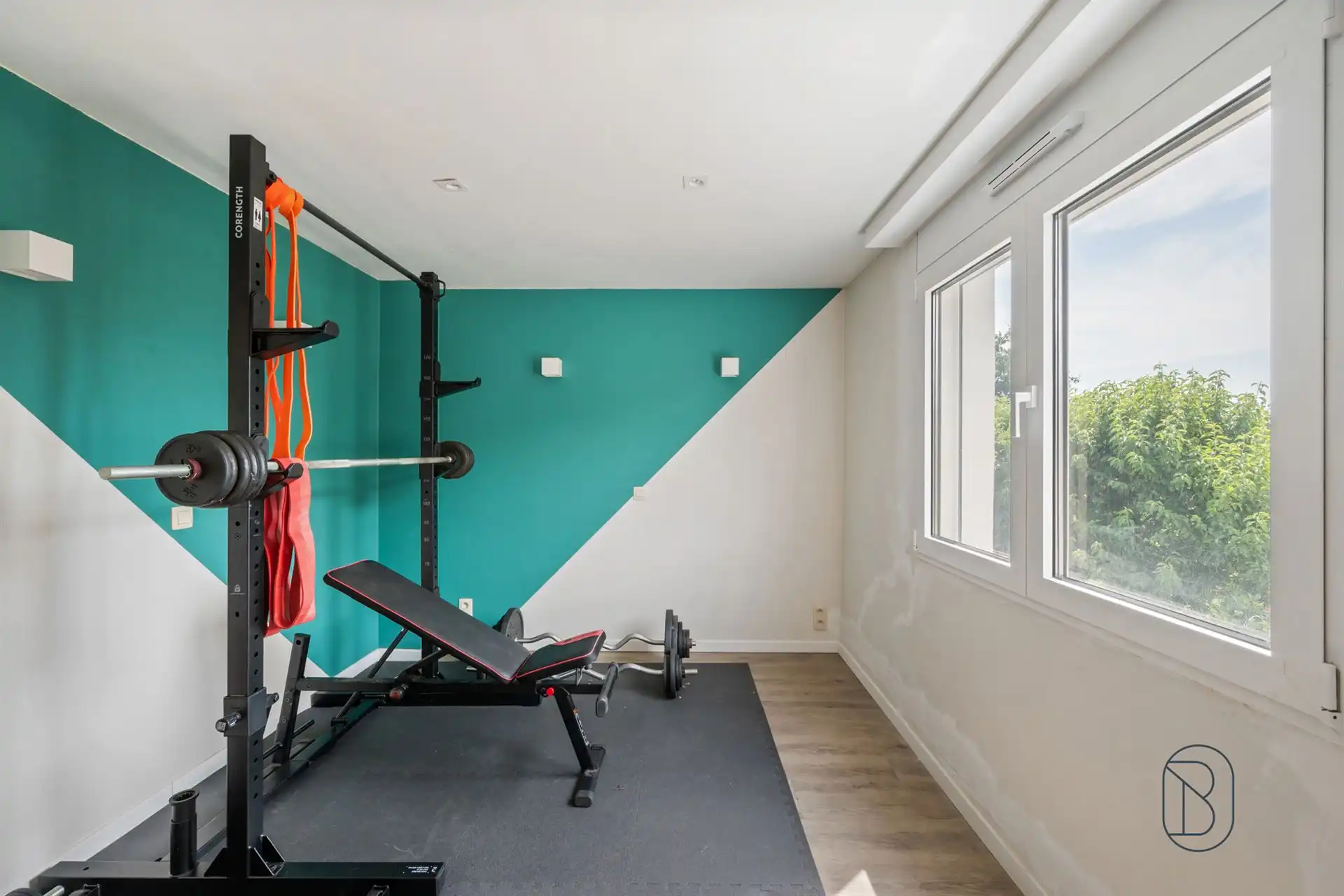 Knap gerenoveerde woning met 3 à 4 slk, en zwemvijver foto 15