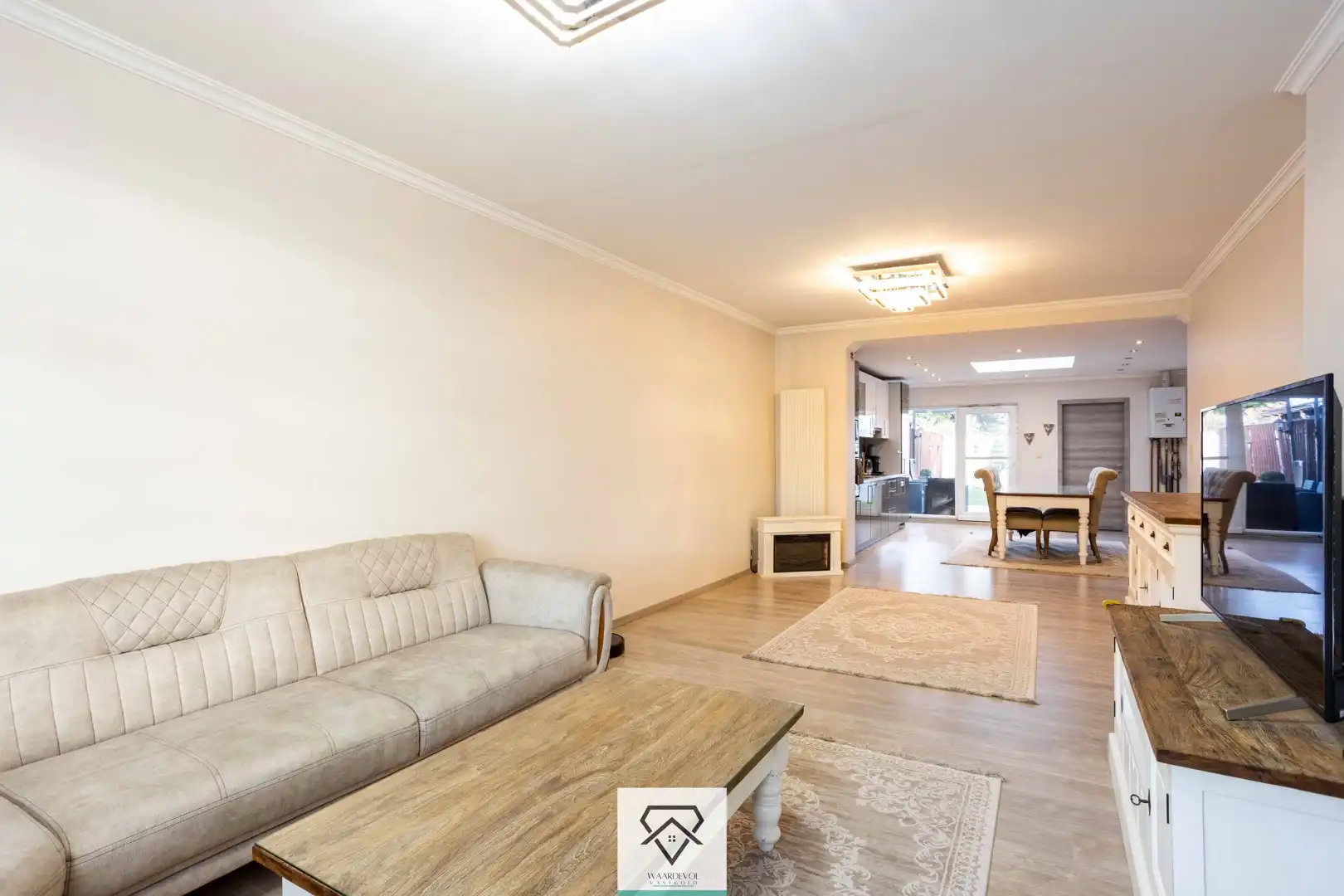 Instapklare rijwoning met 2 ruime slaapkamers foto 2